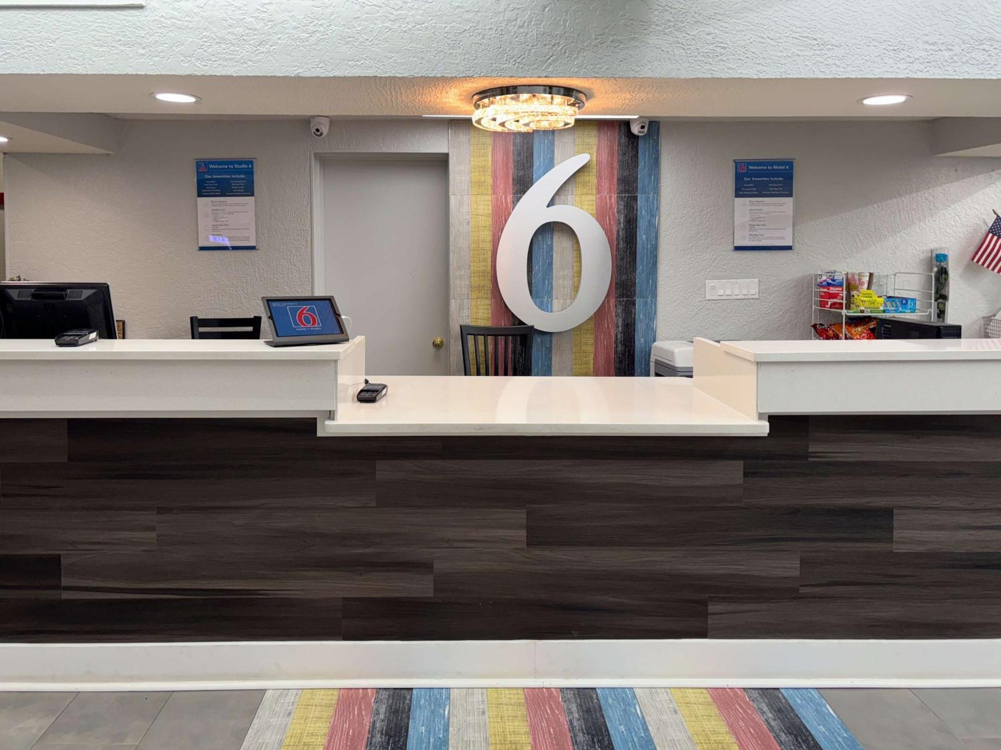 Motel 6 Tallahassee, Fl North Monroe Екстер'єр фото