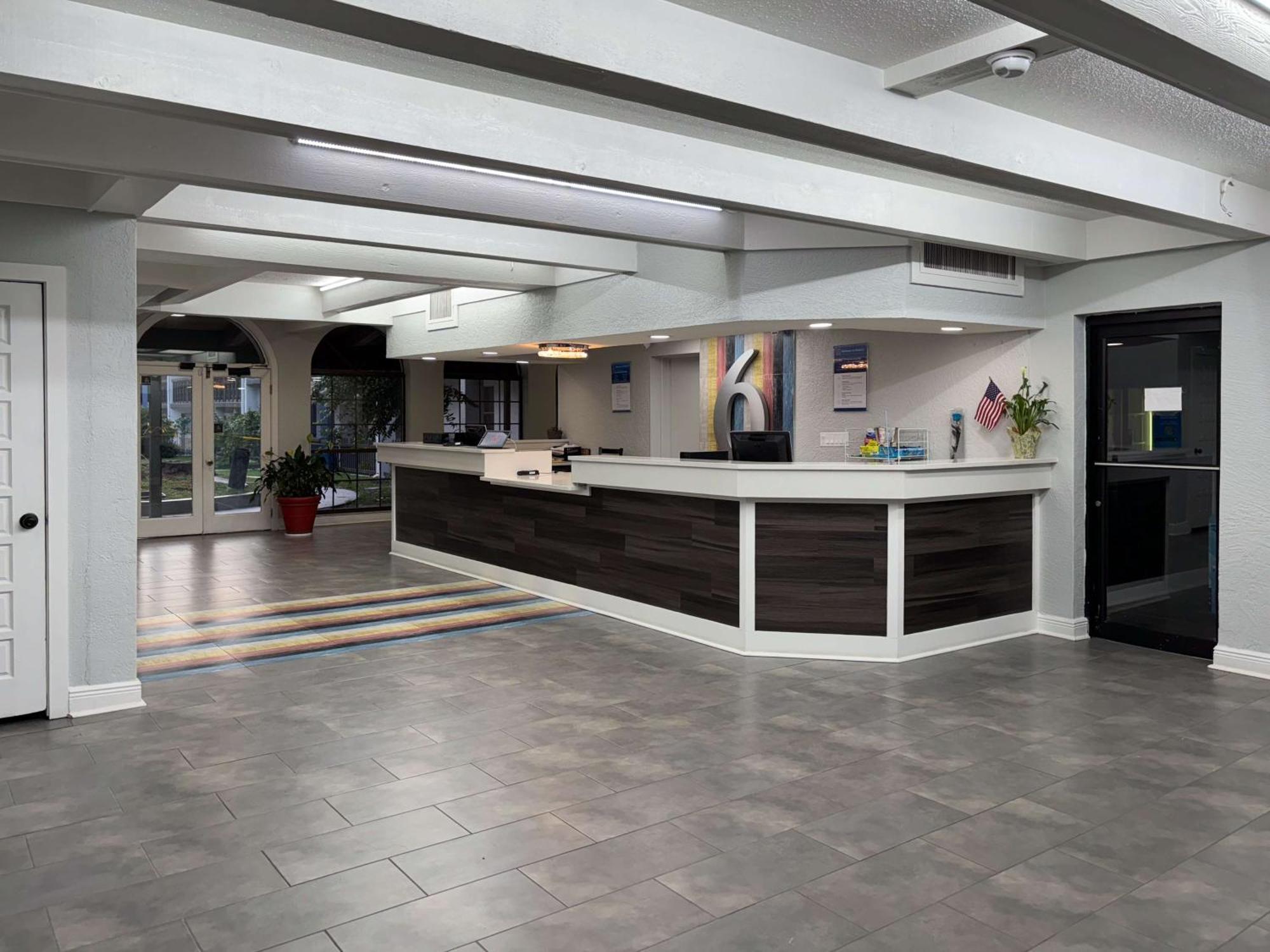 Motel 6 Tallahassee, Fl North Monroe Екстер'єр фото