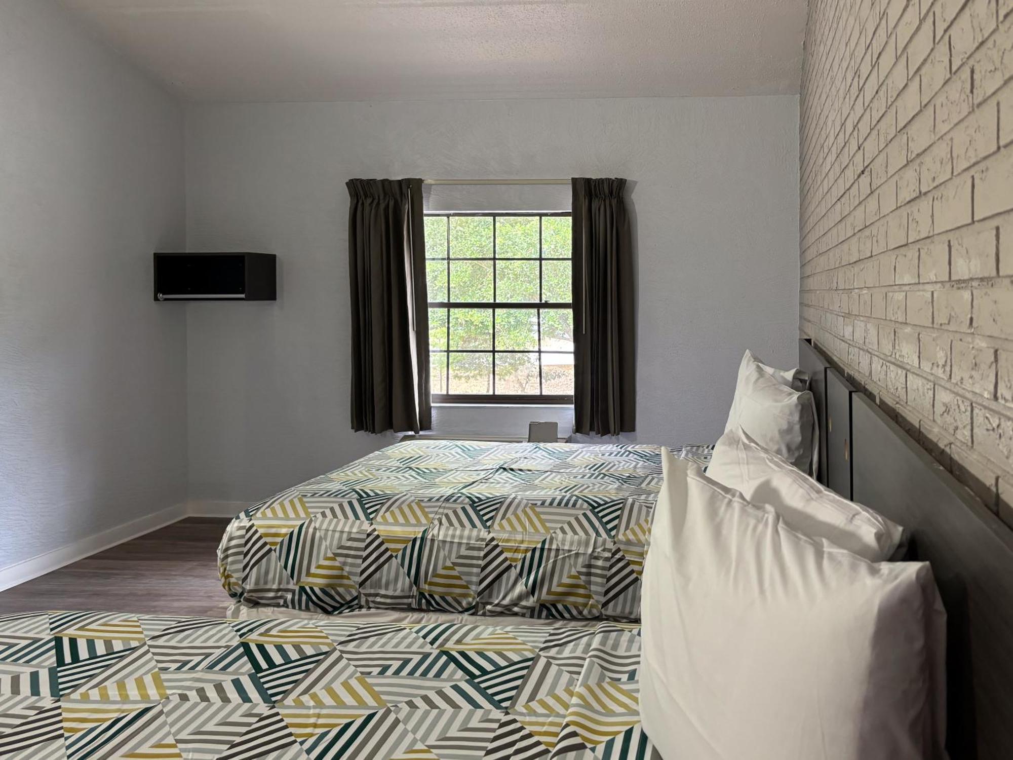 Motel 6 Tallahassee, Fl North Monroe Екстер'єр фото